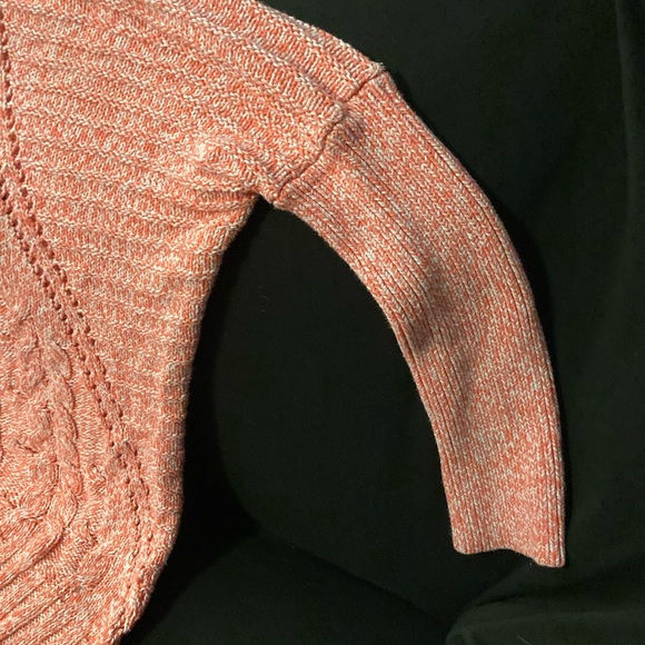 Express Dolman Hi-Low 3/4 sleeve Cable Knit V-Neck Sweater - Picture 4 of 15